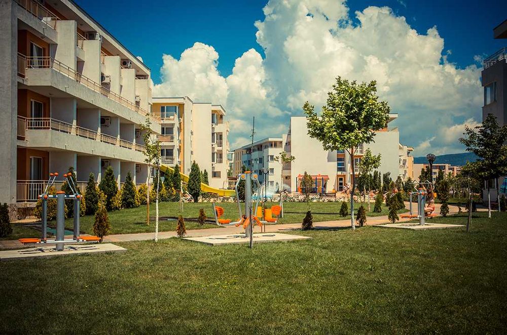 Продава се Двустаен апартамент в к.к. Слънчев бряг - 65 кв.м за 1054 €/кв.м - Снимка #22