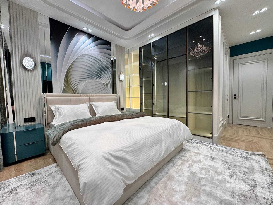 Красный "DREAM HOUSE", 4/7/10, 140 м2, Евро люкс, мебель и техника.