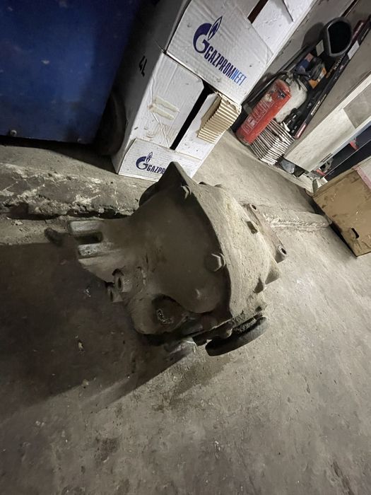 Редуктор с блокировкой BMW