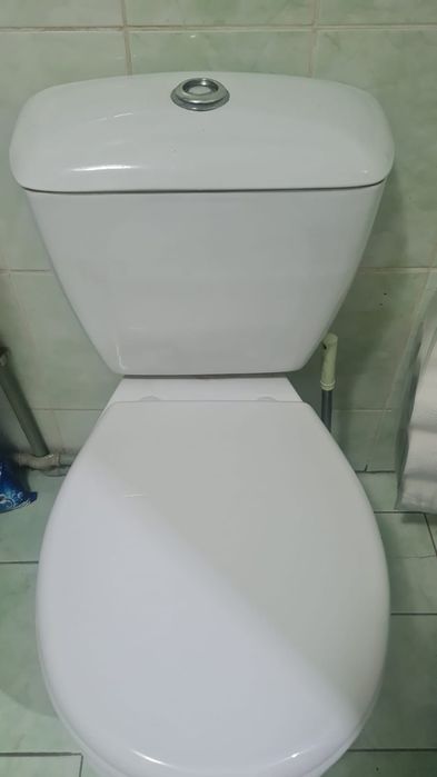 Унитаз в хорошем состоянии