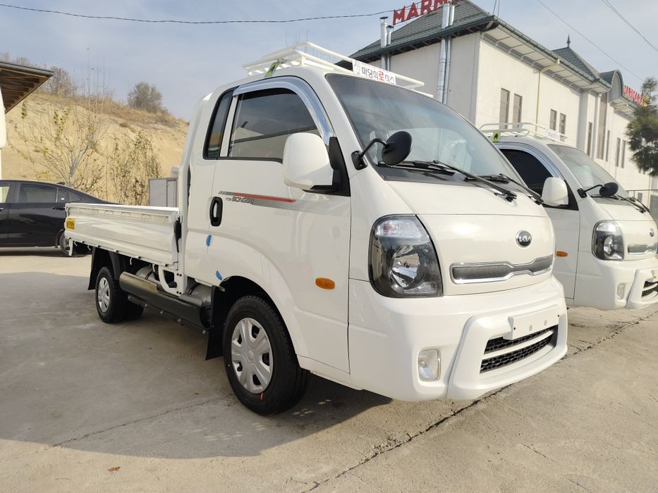 Киа бонго сотилади холати идиял 6та балони янги