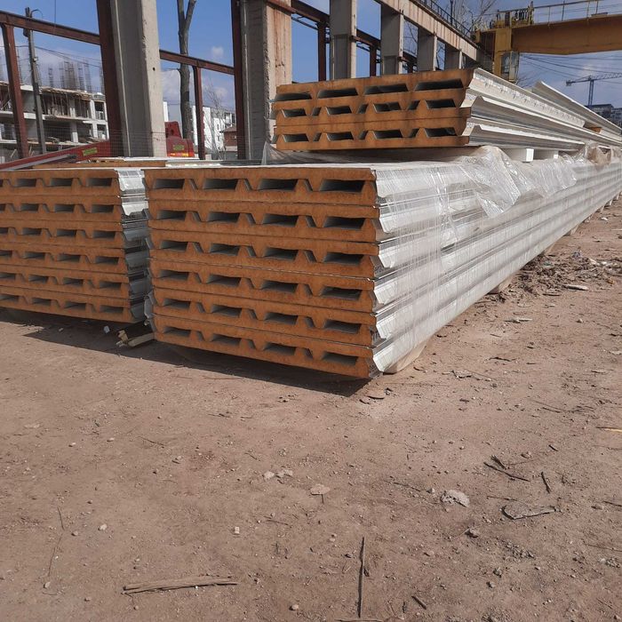 Depozit Panouri termoizolante tip Sandwich spuma poliuretanica/antifoc