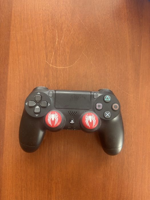 Оригинальный геймпад PS4