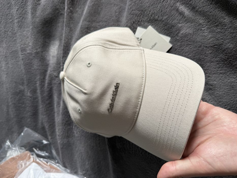Calvin Klein cotton twill standard cap sapca unisex crem cu logo mic metalic oS noua originala