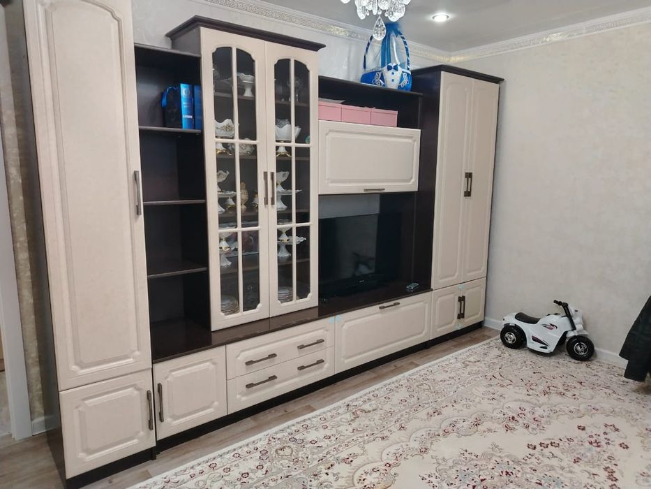 Стенка в отличном состояние