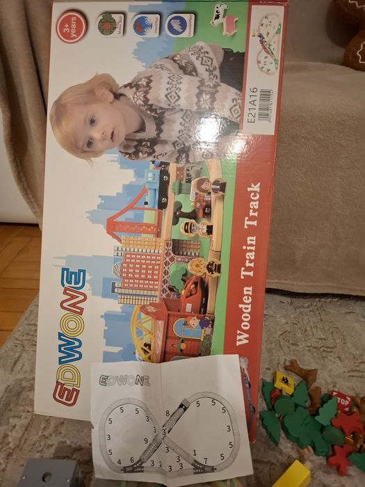 Set de lemn tren cu sina