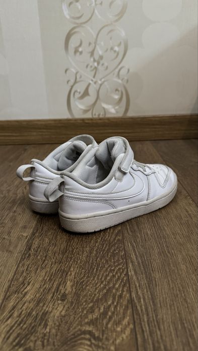 Кроссовки Nike