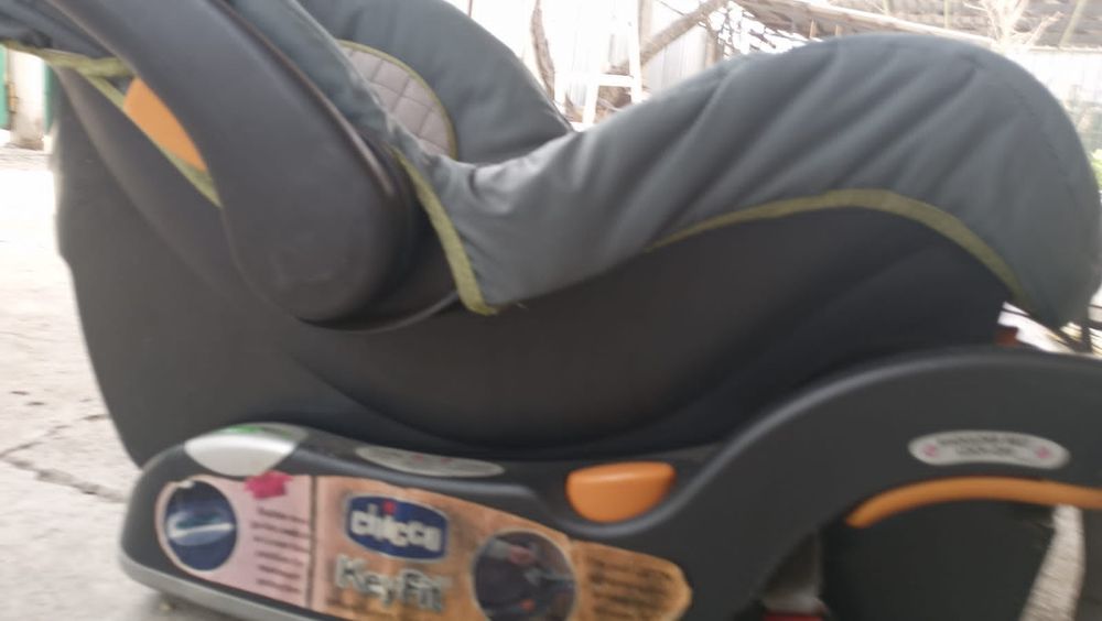 Детское авто кресло