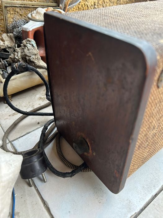 Радиоапарат Сиера.