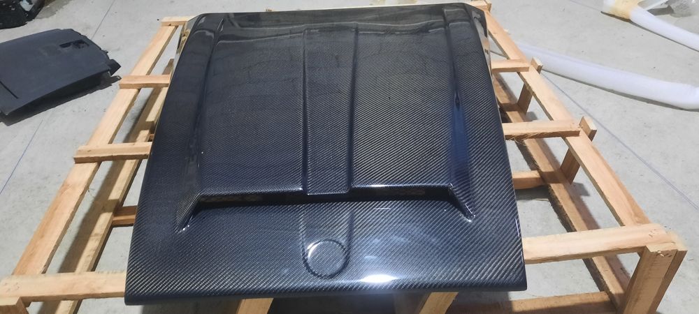 Накладка на капот карбон