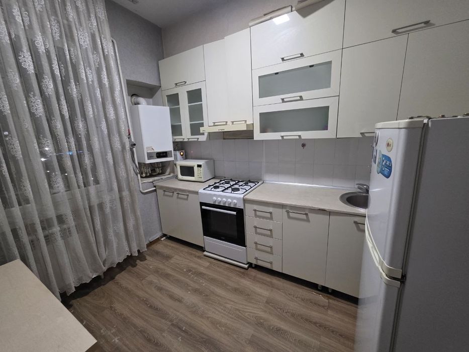 Сергели 6 а. 2/4/7 оила загс расмдагидее такалган нархи