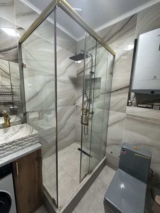 душовая кабинка