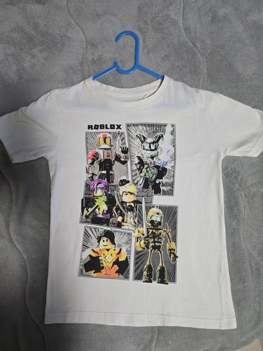 Бяла тениска Reserved с ROLBLOX 134см