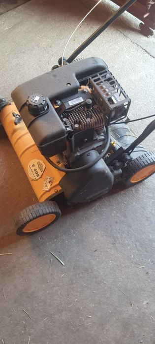 Scarificator gazon pe benzina