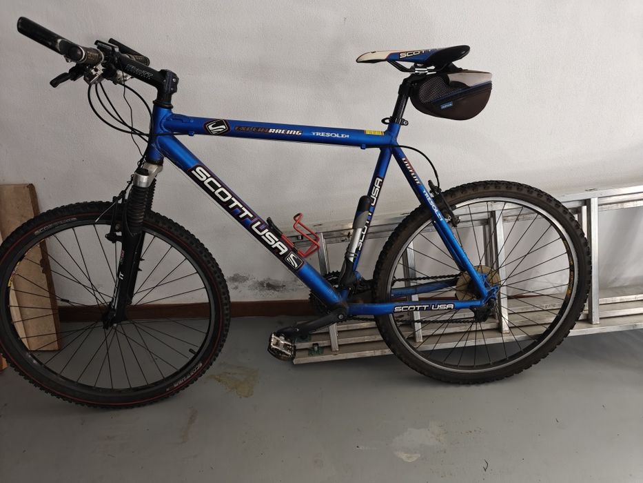 Bicicleta de vânzare