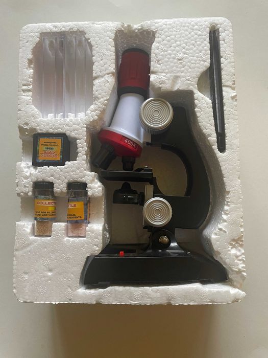 Продавам детски микроскоп