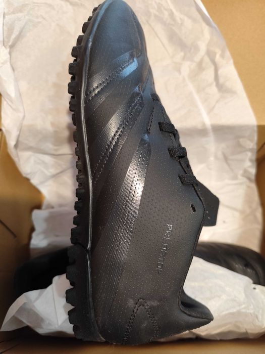 Обувки бутонки Adidas Predator 24 Club Turf