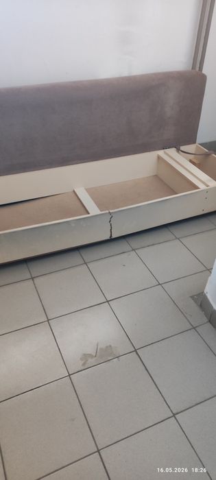 Отдам диван даром