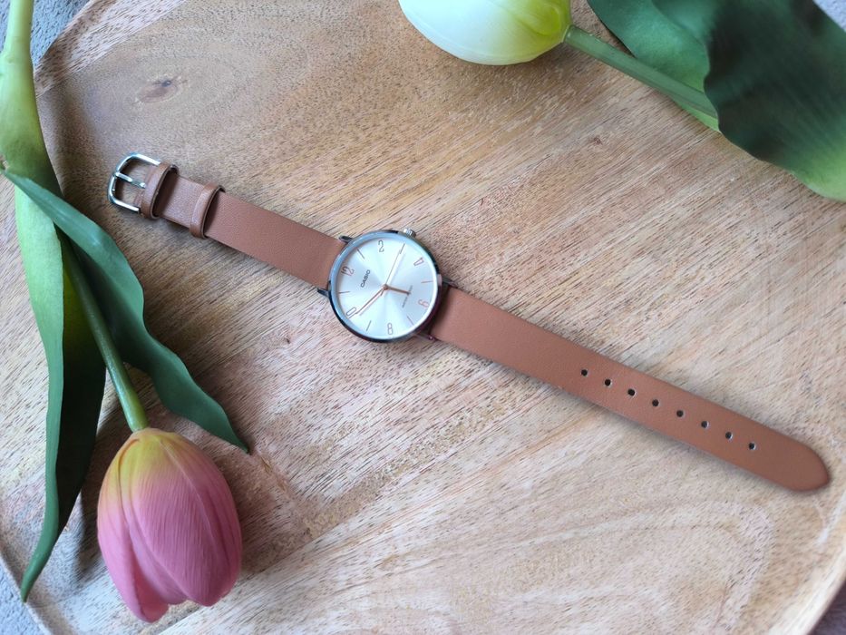 Casio LTP-VT01 – Елегантен дамски часовник (Като нов!)