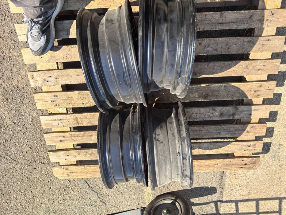 14 цола 4 х 100 мм Опел Корса и други - 5,5 Инча / ЕТ 39 - НОВИ