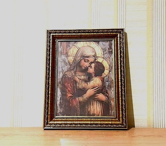 Продам две  иконы!