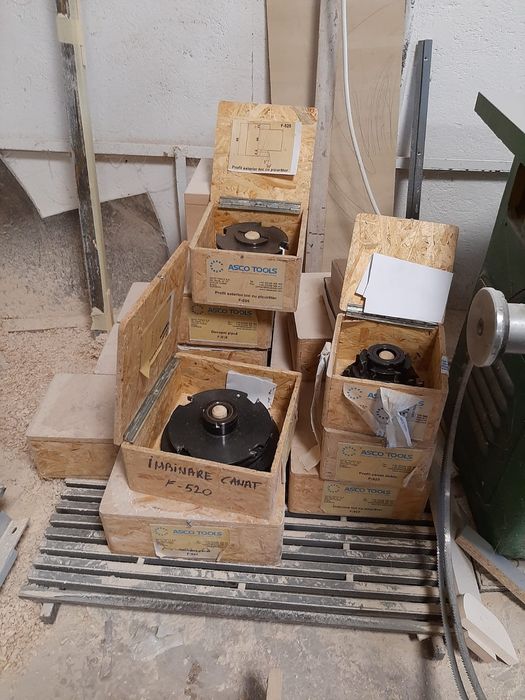 Freze tamplarie lemn cu geam termopan profil 68 mm