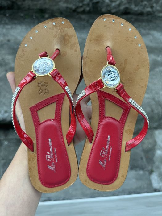 Оригинални чехли с камъчета Blumarine