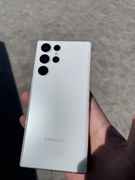 Samsung S22 ultra  8/128