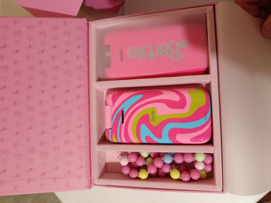 Telefon mobil HMD Barbie, Dual SIM, 4G, Pink
Telefon mobil HMD Barbie,