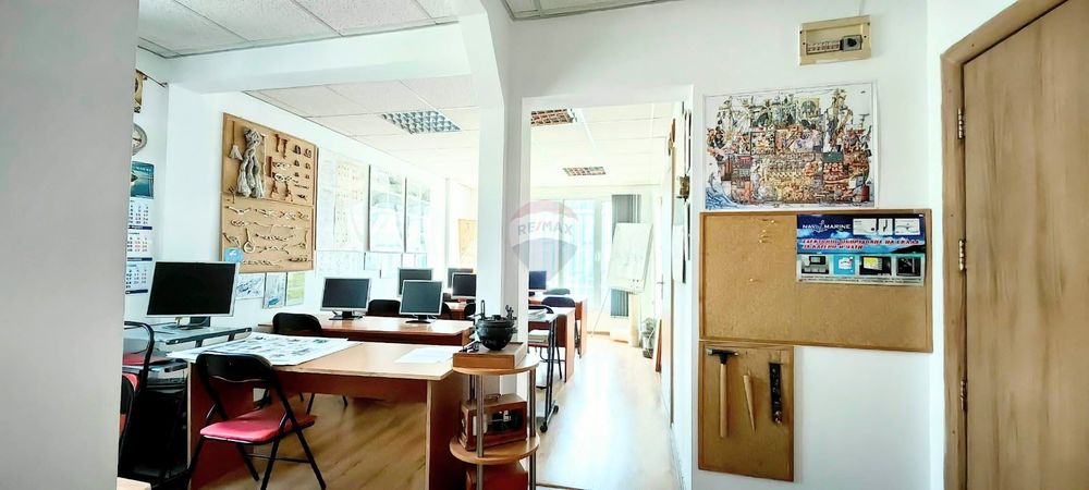 Продава се Двустаен апартамент в Варна, ЖП Гара - 70 кв.м за 2629 €/кв.м - Снимка #3