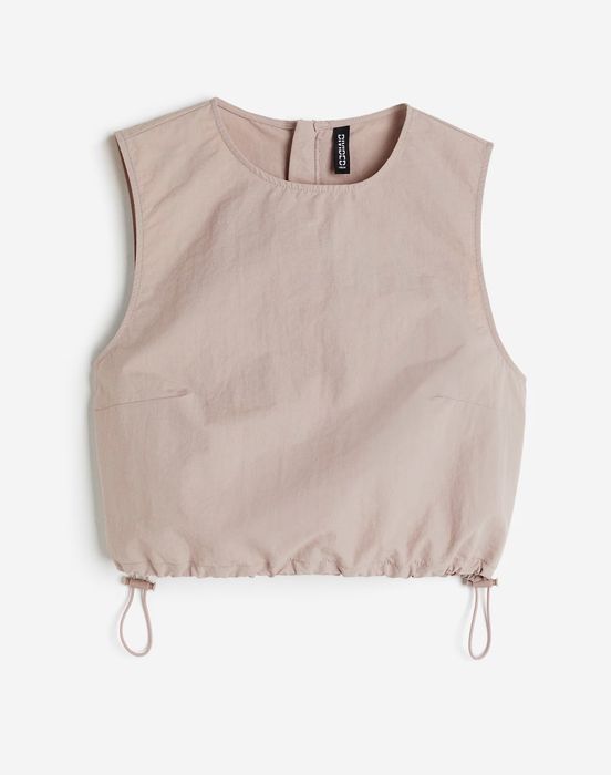 Потник на H&M DIVIDED 
Размер: М
Цена: 14€