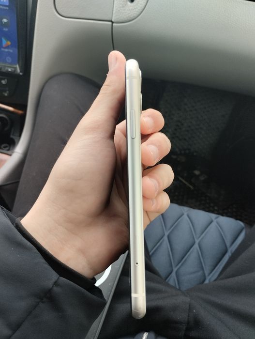 iPhone 11 128GB без ремонта