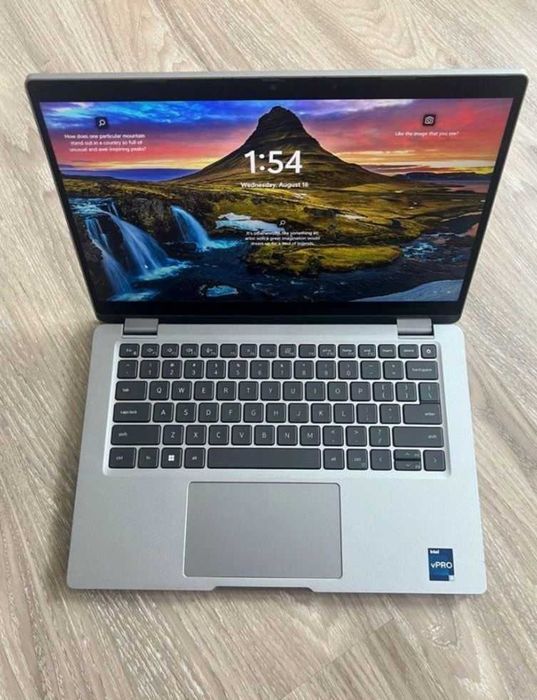 DELL Latitude 5330 13.3" Intel® i7-1265U vPro® /16 GB DDR4/ 1TB SSD NVMe  -  Microsoft Office Pro Plus 2024