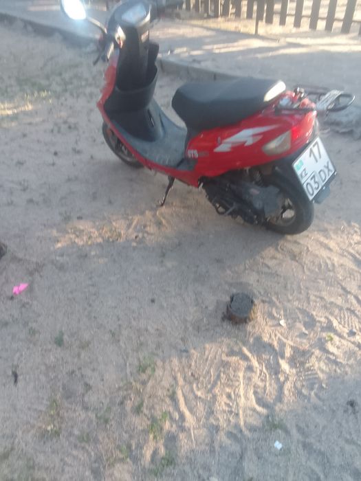 Продам скутер на полном ходу