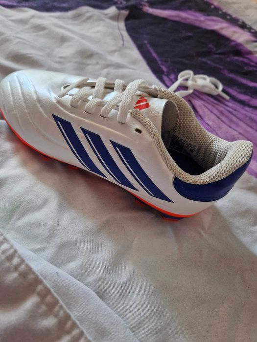 Adidasi Fotbal Adidas