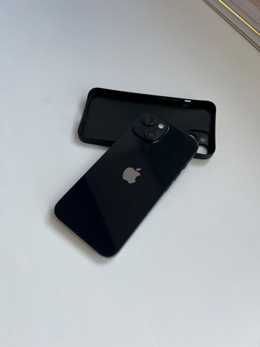 Продам IPhone 14 (128 Gb)