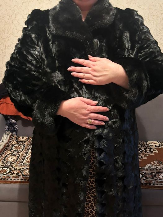 Продам норковую шубу , размер 50-52