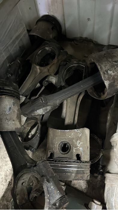 Продам запчасти зил 130