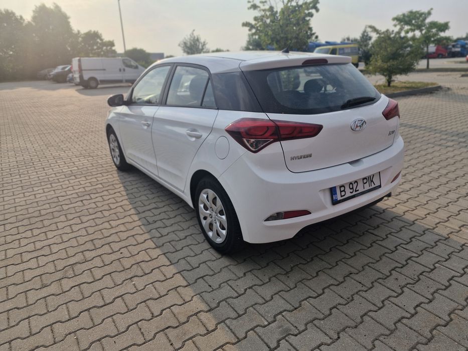 HYUNDAI i20 2018 — imagine 4