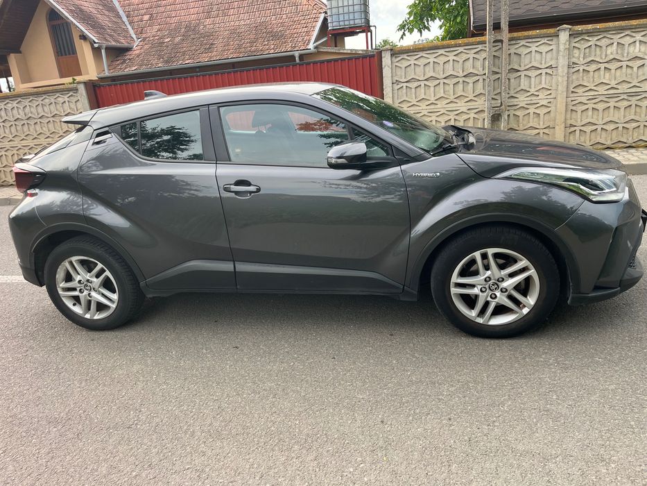 Toyota C-hr hybrid fabricatie 2020 , proprietar 81000 km
