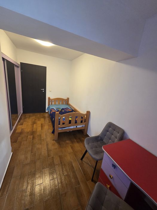 Inchiriez apartament cu 3 camere bloc  Privilege