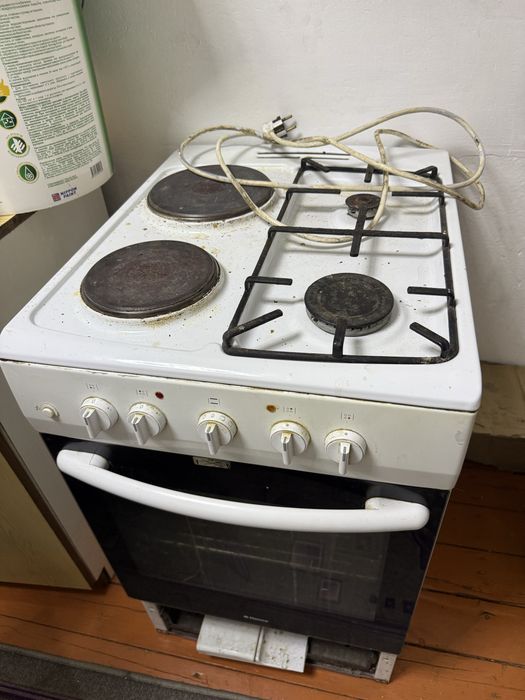 Газовая плита продам