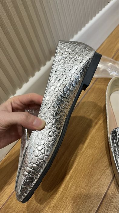 Лоферы новые женские