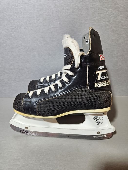 Patine hochei  hockey 3014 CCM, marime 39, lungime interioara 25cm