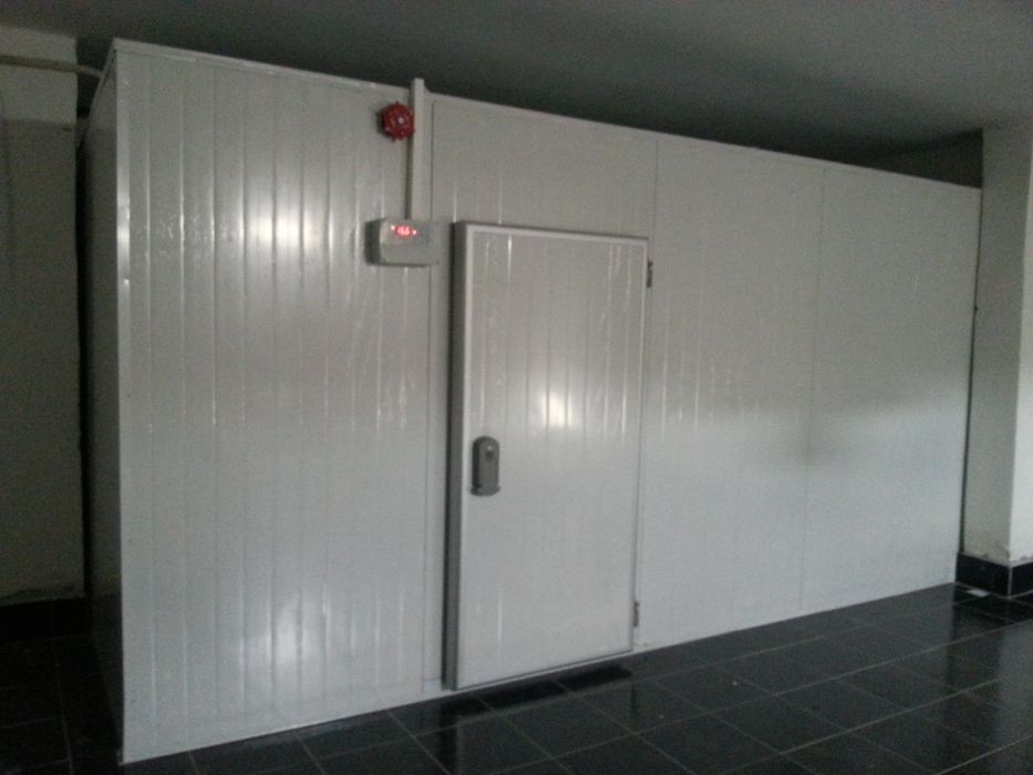 Двери для холодильных камер