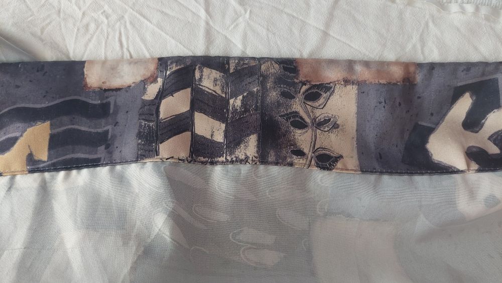 Две тъмни пердета с тежест – 185х135 см