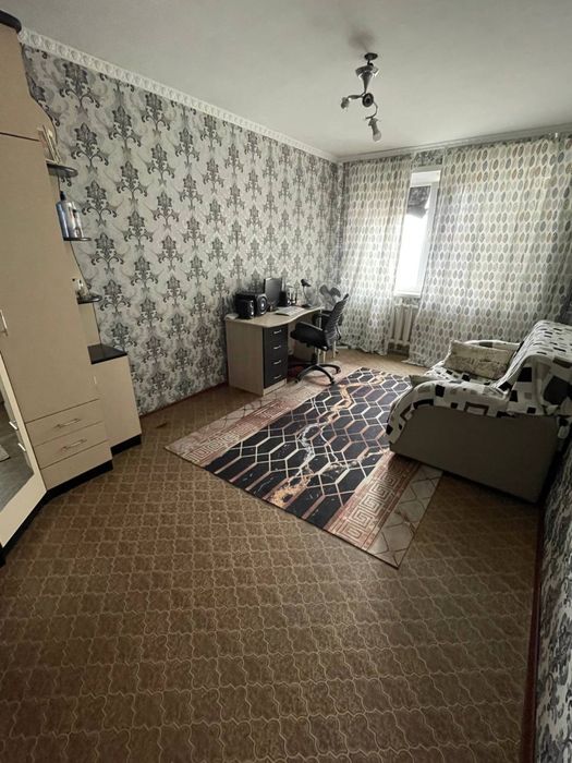 Продам трехкомнатную квартиру
