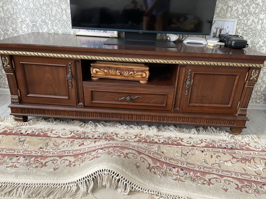 Продам стенку в гостинную