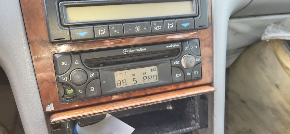 Casetofon original Mercedes