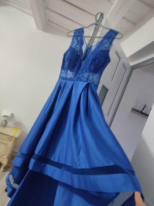 Vând rochie eleganta